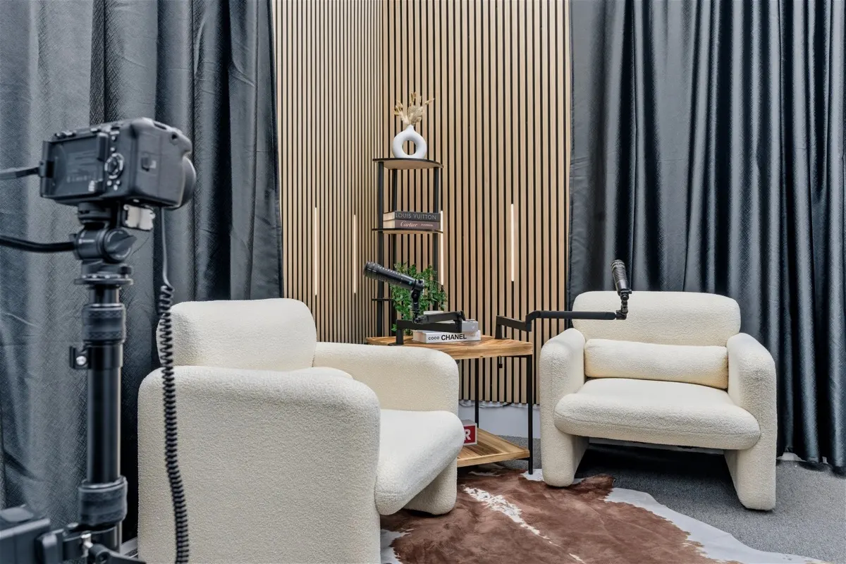 Cozy Corner 4