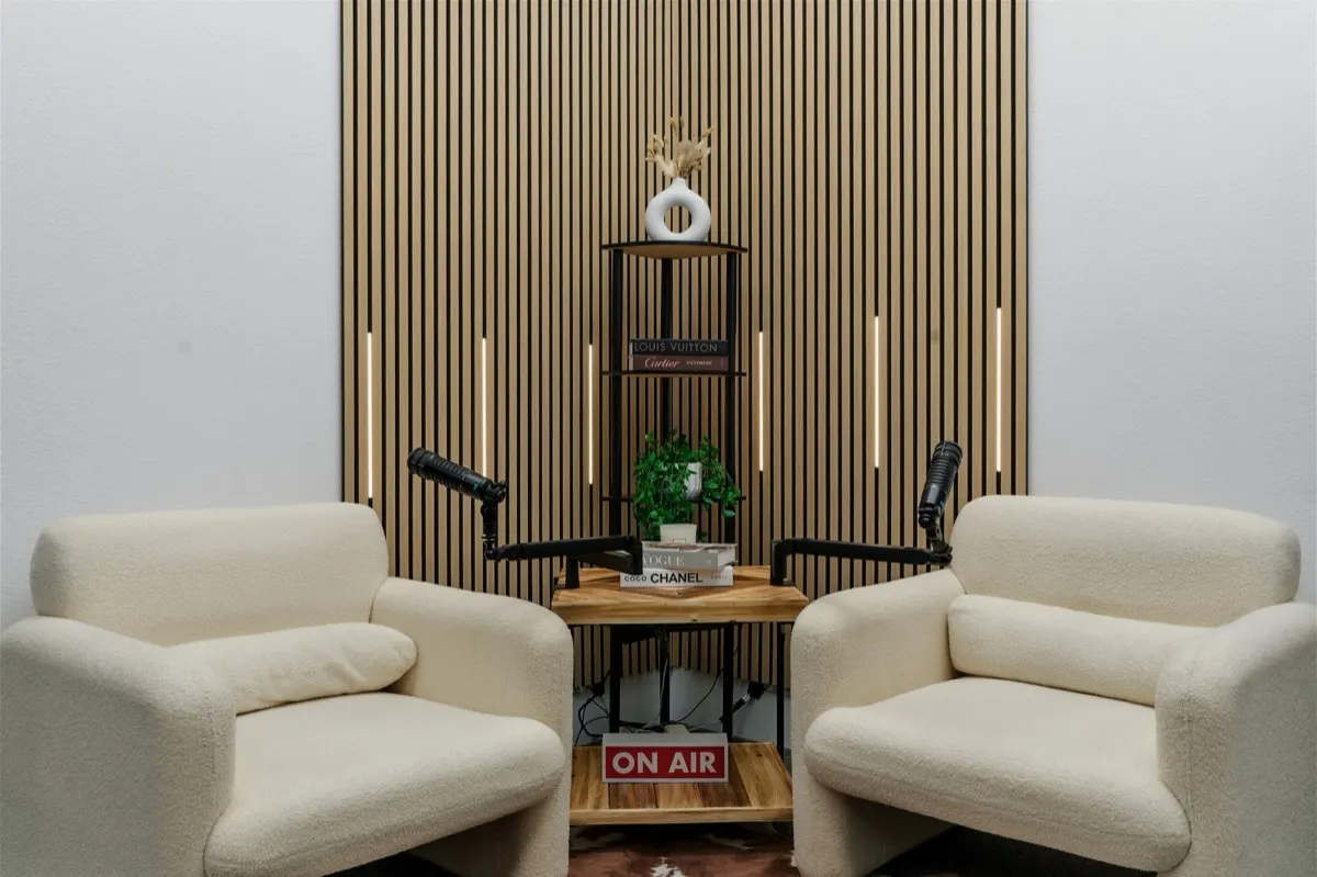 Cozy Corner 6
