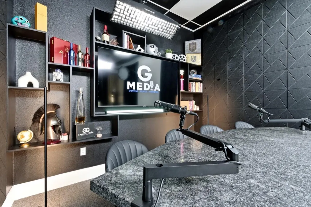 High Roller Studio 9